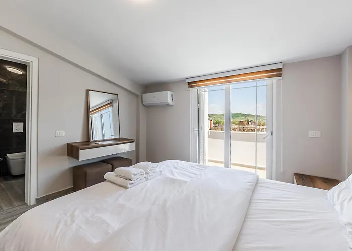 Rooftop With Private Pool By Pikhost *