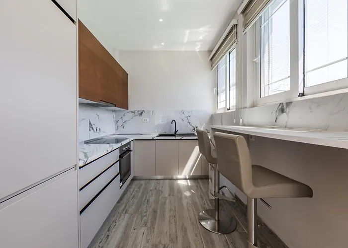 Rooftop With Private Pool By Pikhost *