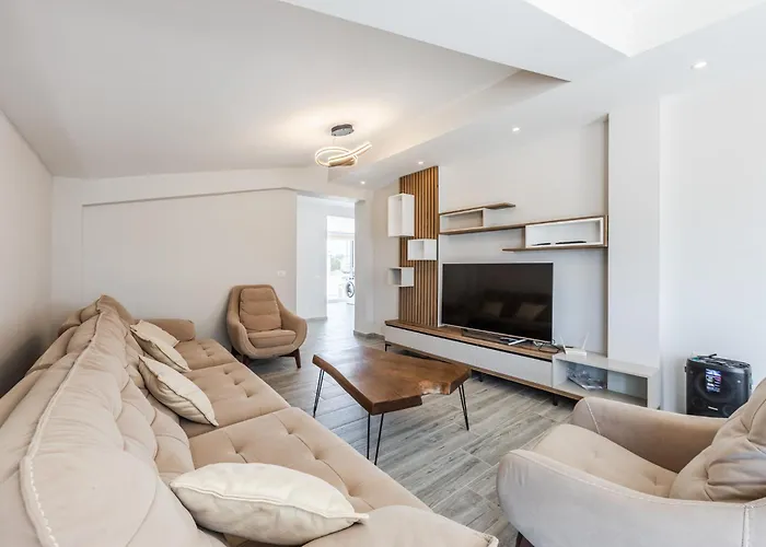 Rooftop With Private Pool By Pikhost Apartment *