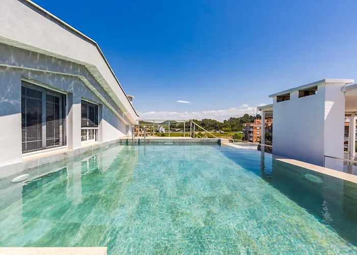 Διαμέρισμα Rooftop With Private Pool By Pikhost