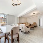 Rooftop With Private Pool By Pikhost דירה *
