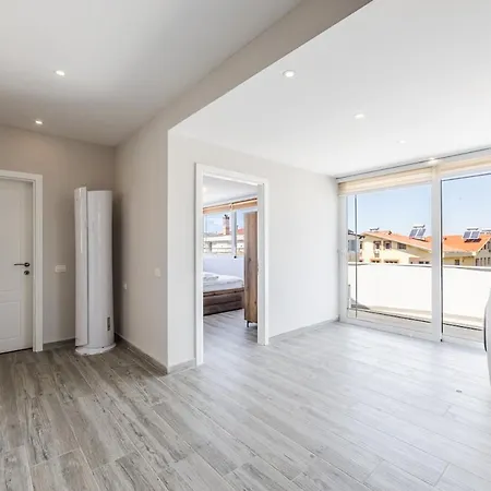 Rooftop With Private Pool By Pikhost Apartmán Golem (Tirana)