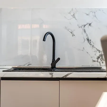 Apartmán Rooftop With Private Pool By Pikhost Golem (Tirana)