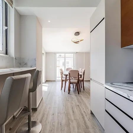 Apartmán Rooftop With Private Pool By Pikhost Golem (Tirana)