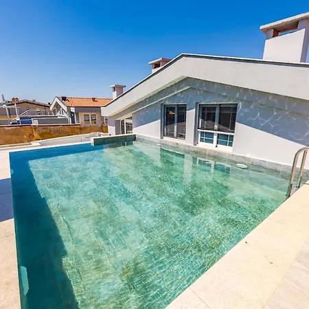 Rooftop With Private Pool By Pikhost * Golem (Tirana)