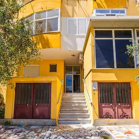 Rooftop With Private Pool By Pikhost