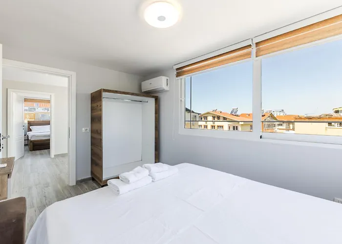 Rooftop With Private Pool By Pikhost