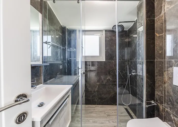 Rooftop With Private Pool By Pikhost Lägenhet