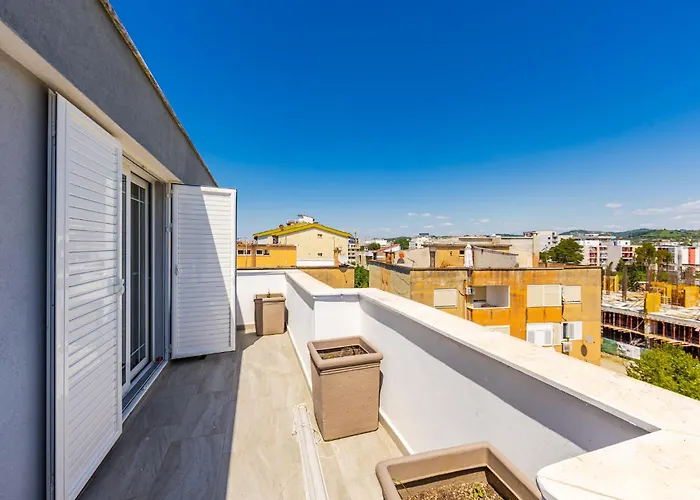 Rooftop With Private Pool By Pikhost Golem (Tirana)